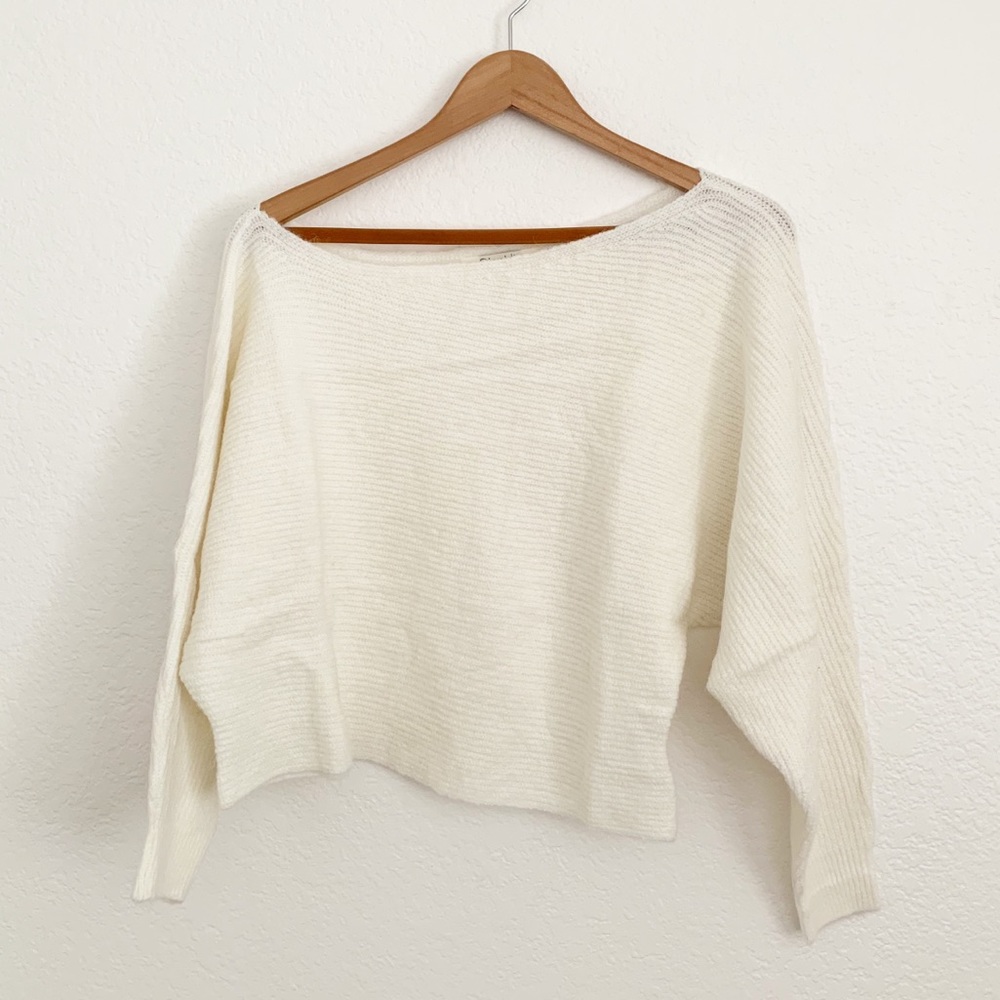Pippidip Off The Shoulder Sweater - Picture 10 of 11